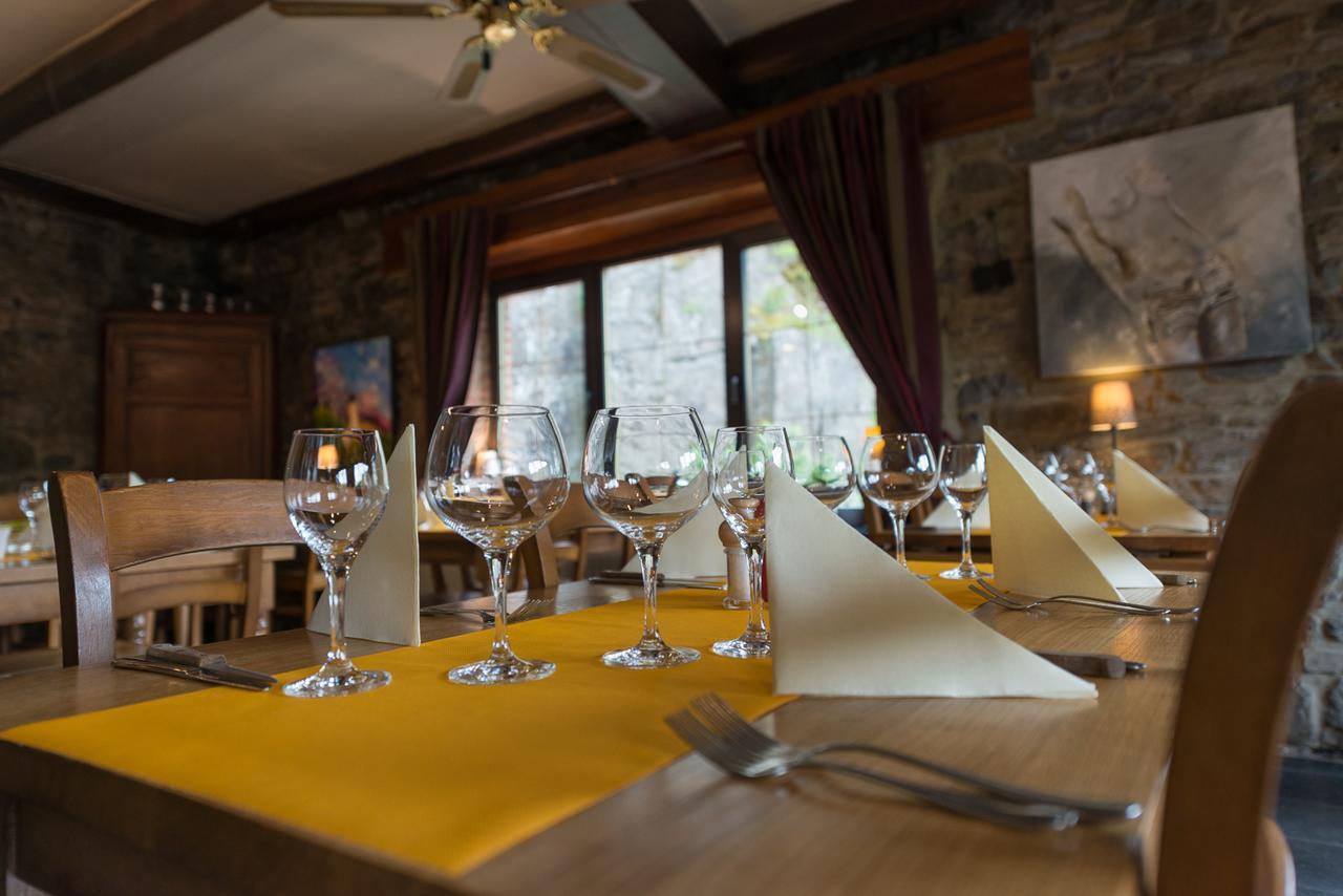 Auberge De La Lesse Celles Kültér fotó